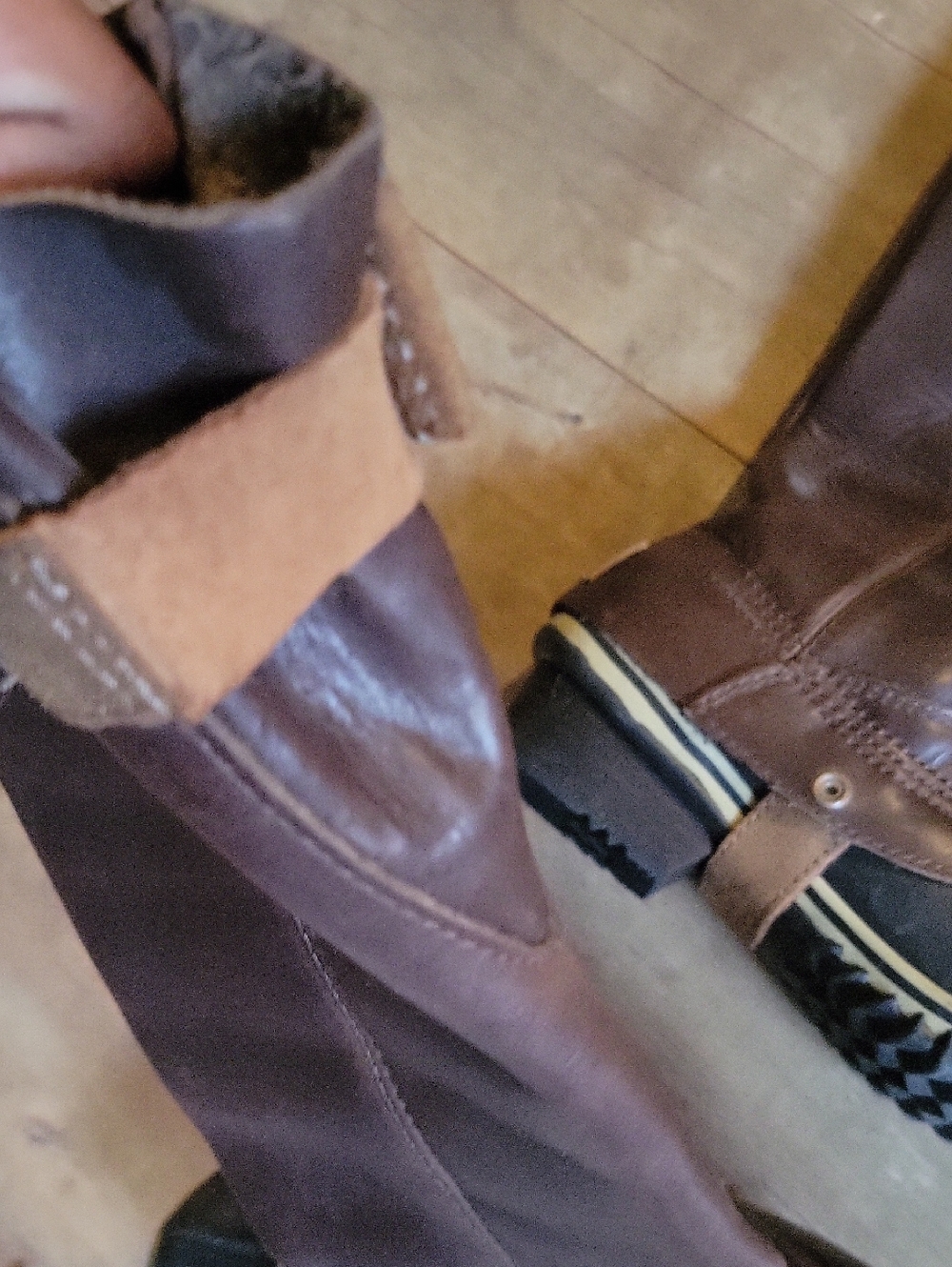 SOREL Women’s Tall Brown Leather Duck Boots - Picture 7 of 10